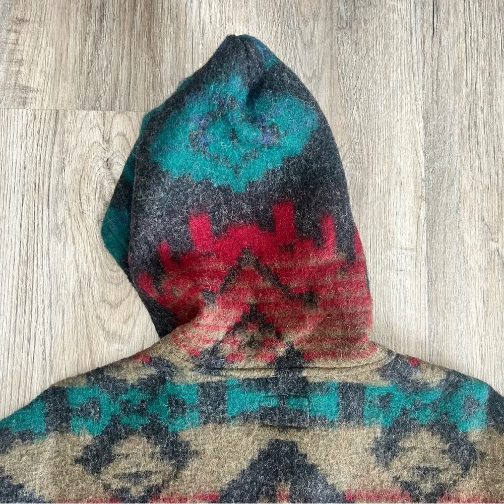 Vintage Woolrich Aztec Print Hooded Poncho - Picture 3 of 16